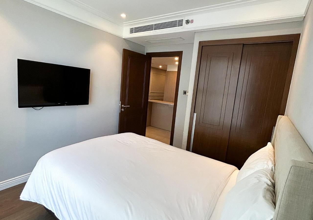 Sunrise Luxury Apartment With Ocean View Дананг Экстерьер фото