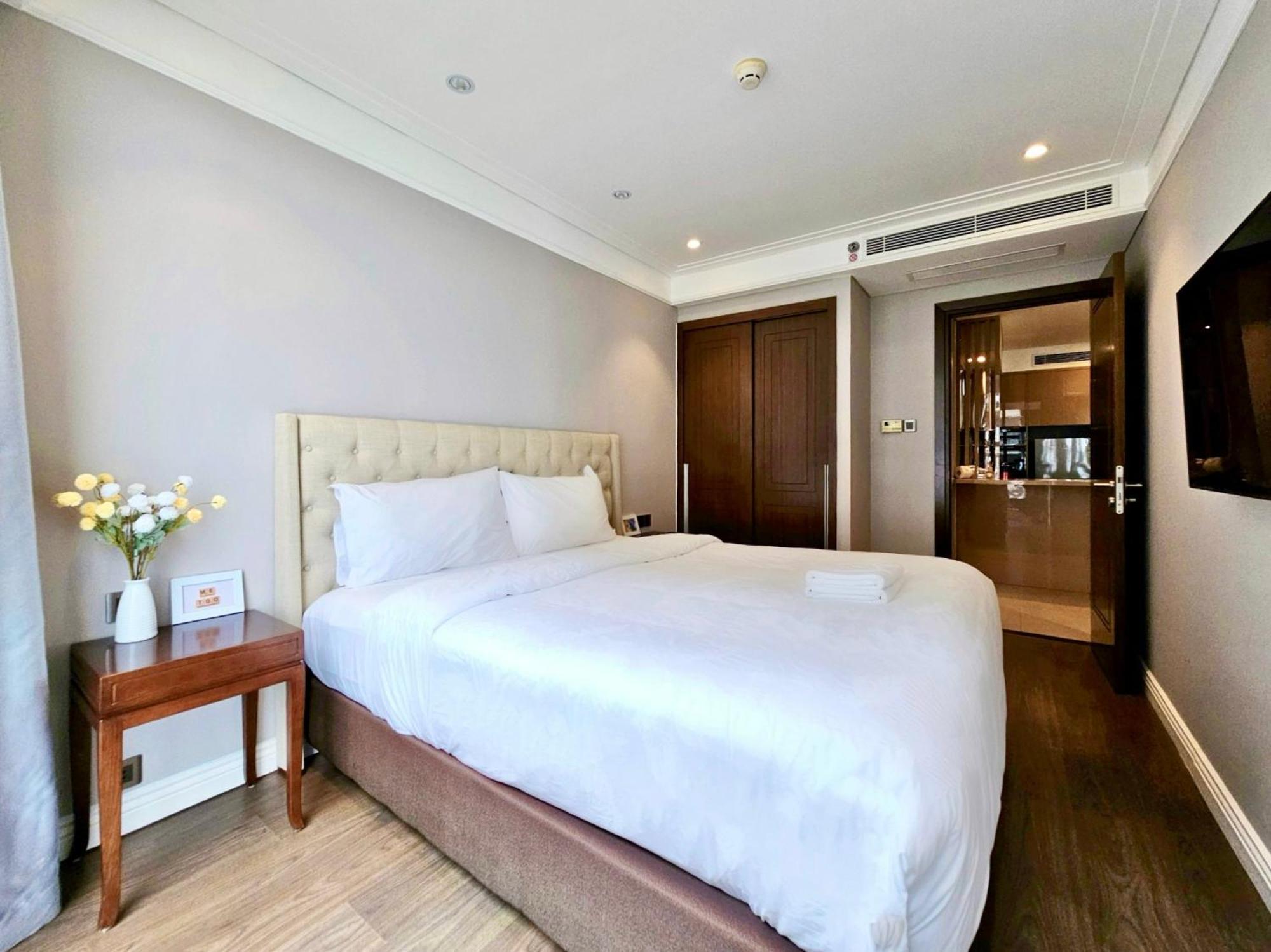 Sunrise Luxury Apartment With Ocean View Дананг Экстерьер фото